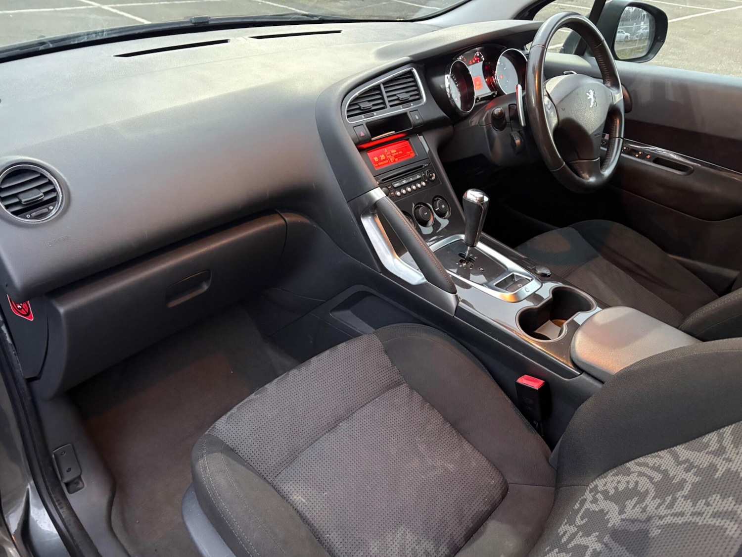 Used Peugeot 3008 2011 for sale - 77440722: Photo 30