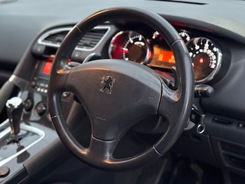 Used Peugeot 3008 2011 for sale - 77440722: Photo