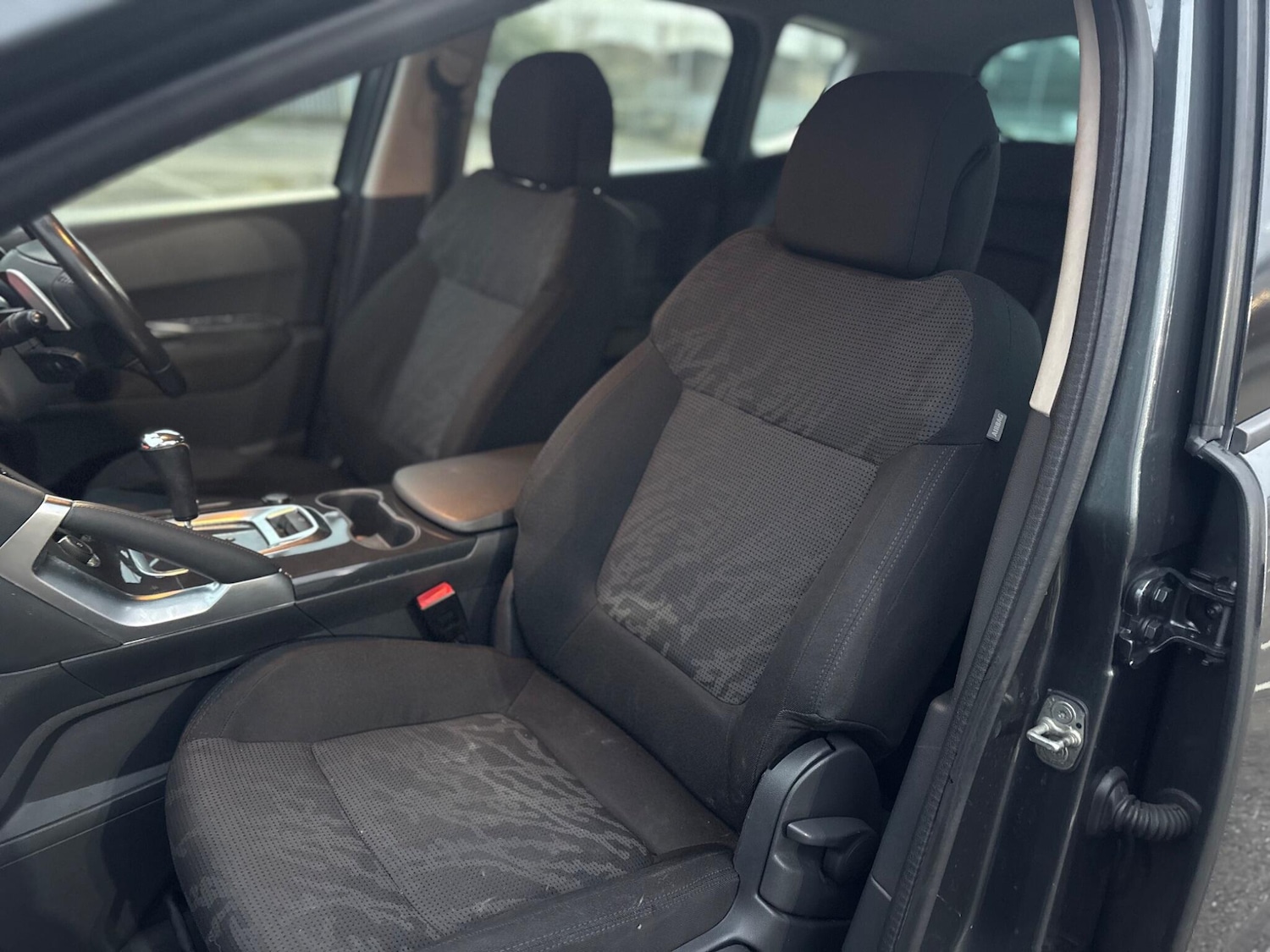 Used Peugeot 3008 2011 for sale - 77440722: Photo 40