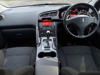 Used Peugeot 3008 2011 for sale - 77440722: Photo
