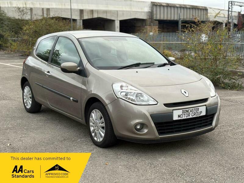 Used Renault Clio 2011 for sale - 76259486: Photo 5