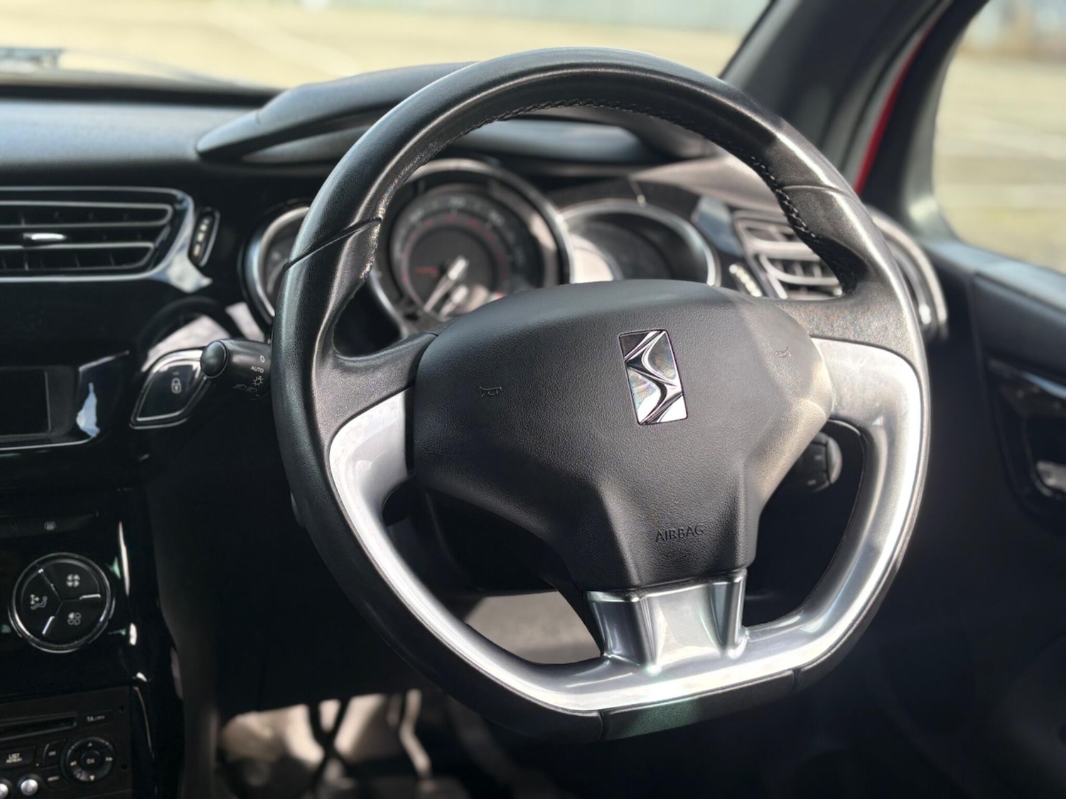 Used Citroen DS3 2010 for sale - 78007771: Photo 37