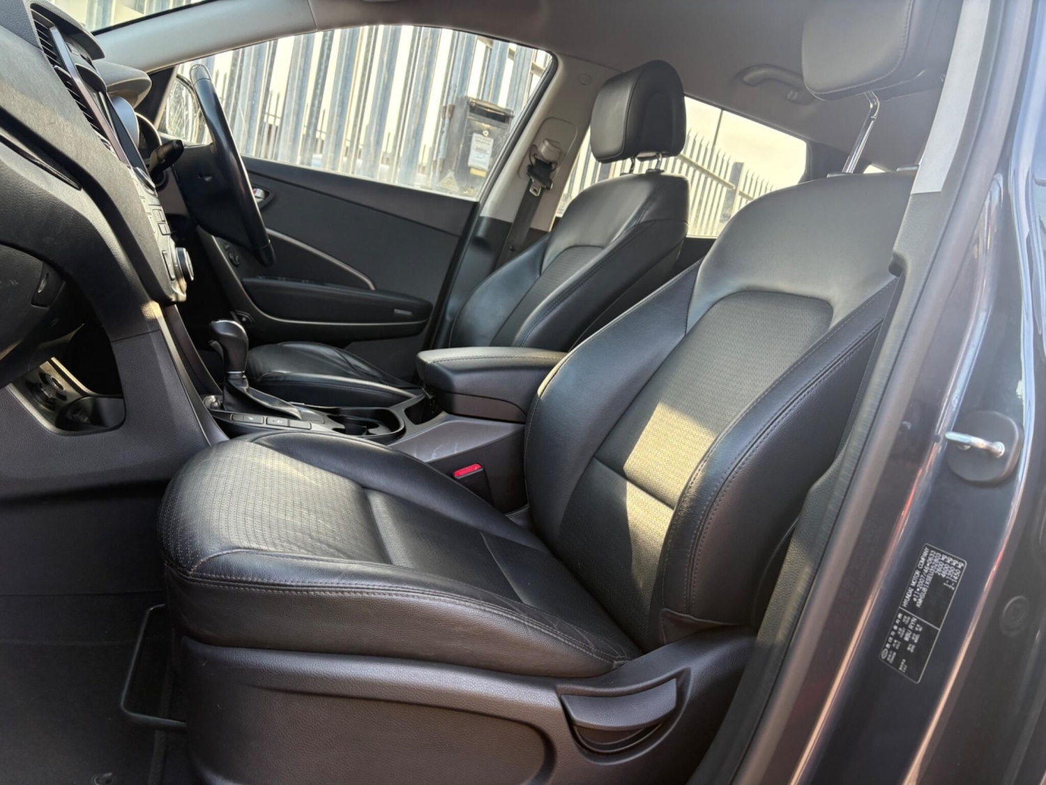 Used Hyundai Santa Fe 2015 for sale - 77957218: Photo 11