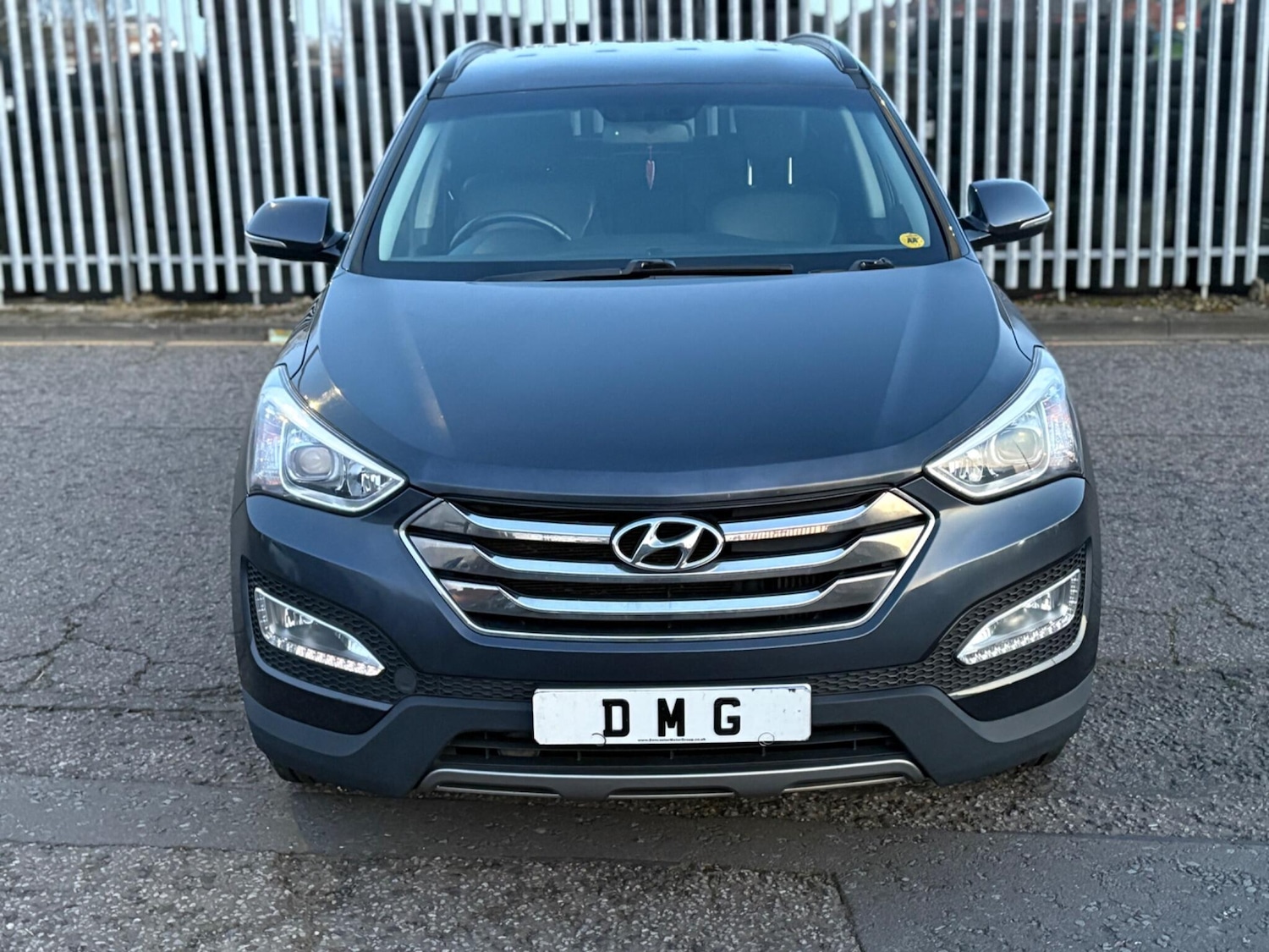 Used Hyundai Santa Fe 2015 for sale - 77957218: Photo 3