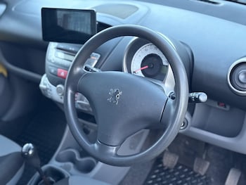 Used Peugeot 107 2011 for sale - 78648792: Photo
