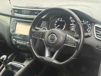 Used Nissan Qashqai 2018 for sale - 78877774: Photo