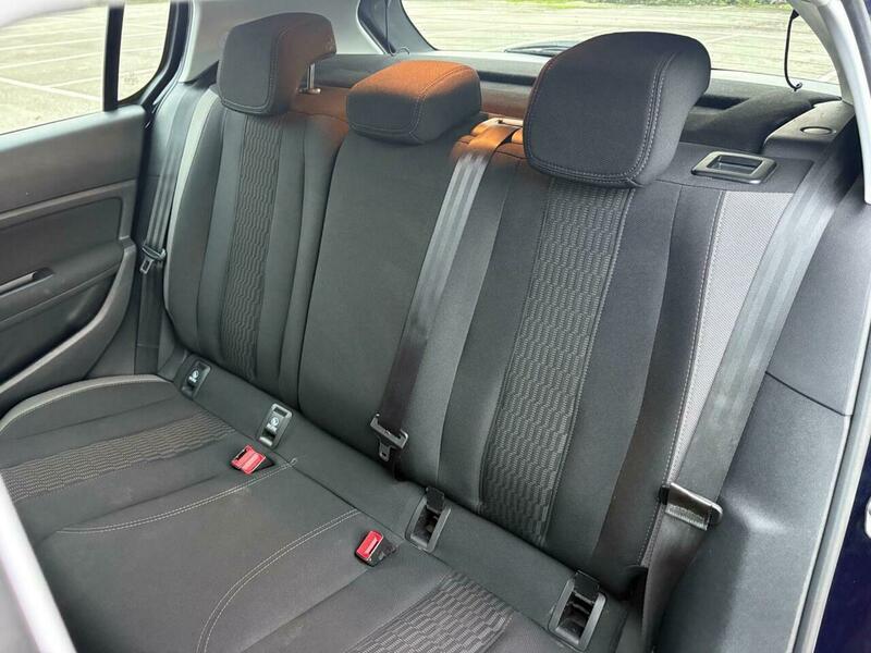 Used Peugeot 308 2015 for sale - 76715204: Photo 10