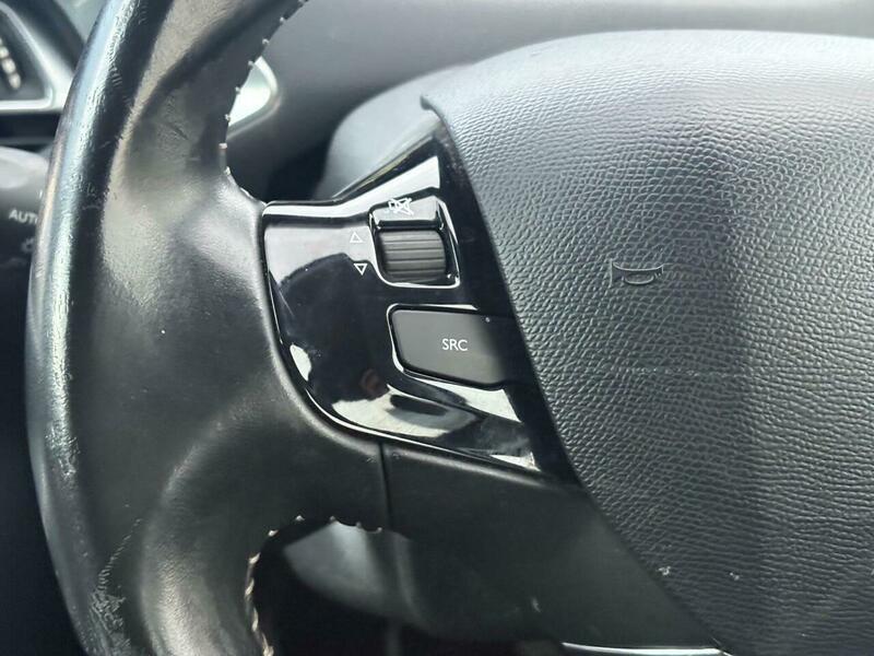 Used Peugeot 308 2015 for sale - 76715204: Photo 14