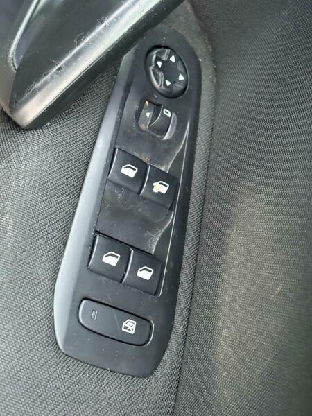 Used Peugeot 308 2015 for sale - 76715204: Photo 15