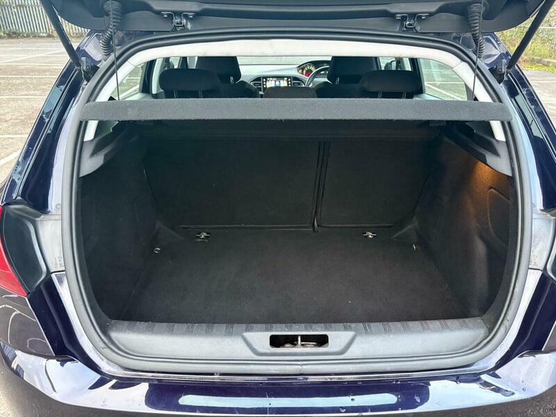 Used Peugeot 308 2015 for sale - 76715204: Photo 18