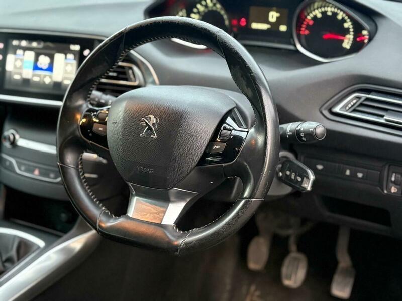 Used Peugeot 308 2015 for sale - 76715204: Photo 21