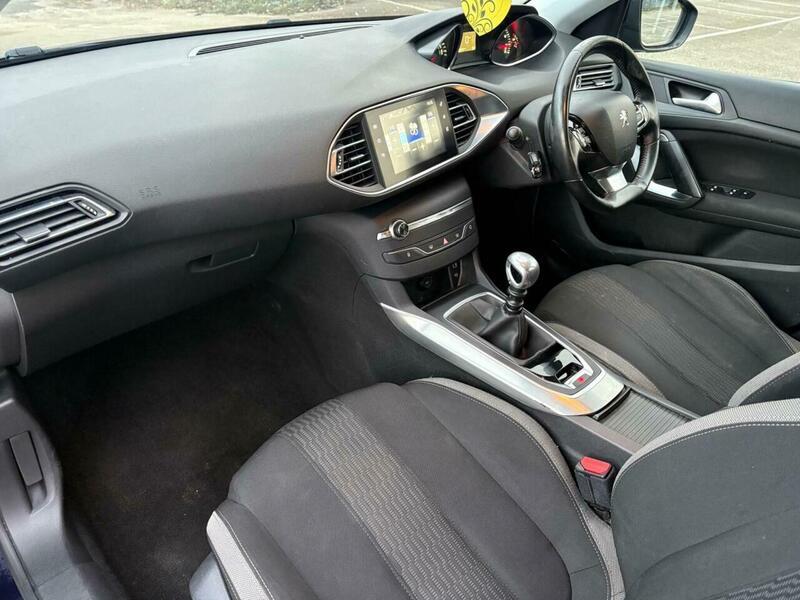 Used Peugeot 308 2015 for sale - 76715204: Photo 40