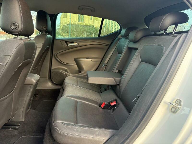 Used Vauxhall Astra 2017 for sale - 76839287: Photo 38