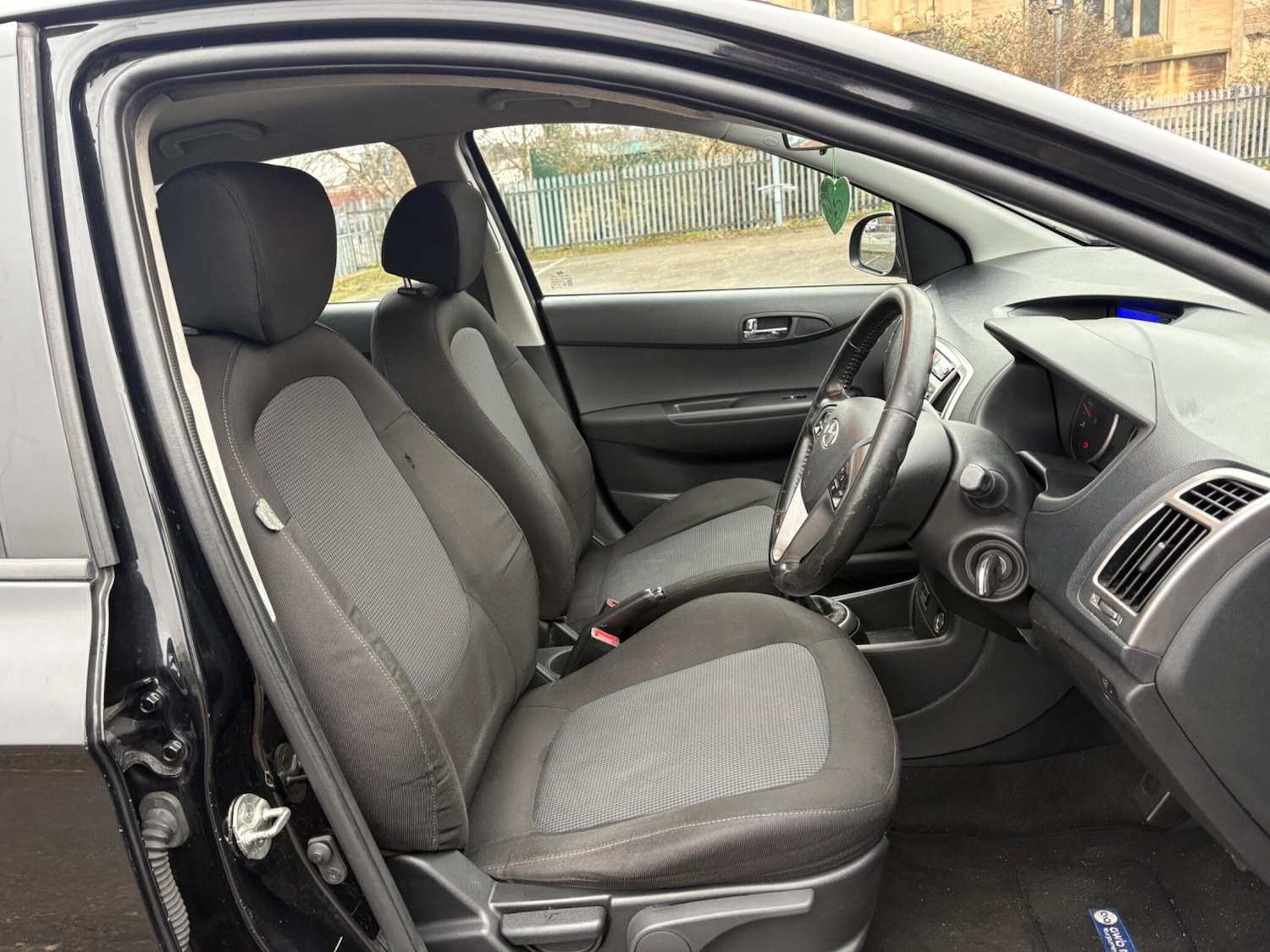 Used Hyundai i20 2012 for sale - 77396236: Photo 19