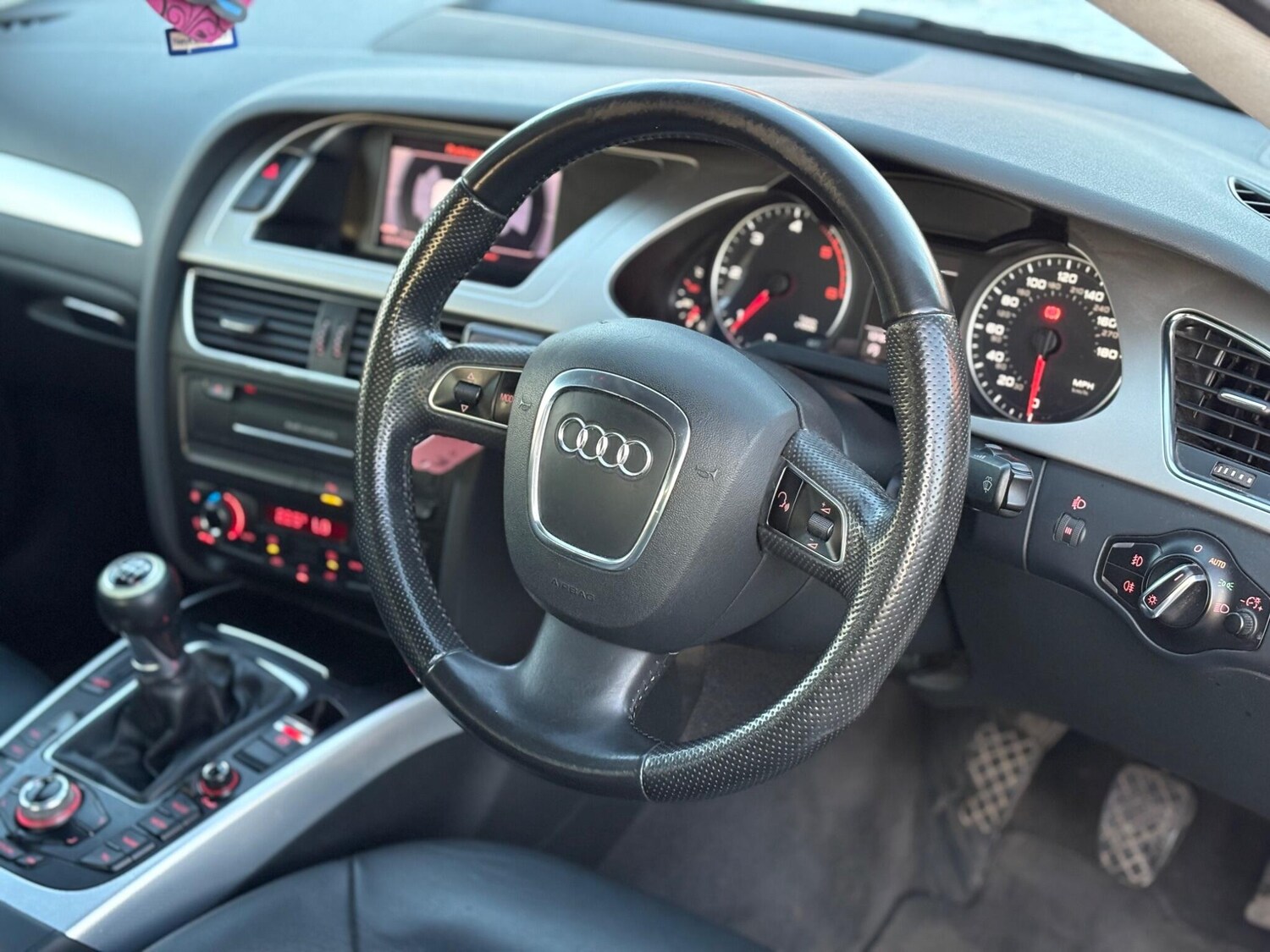 Used Audi A4 2011 for sale - 76976839: Photo 3