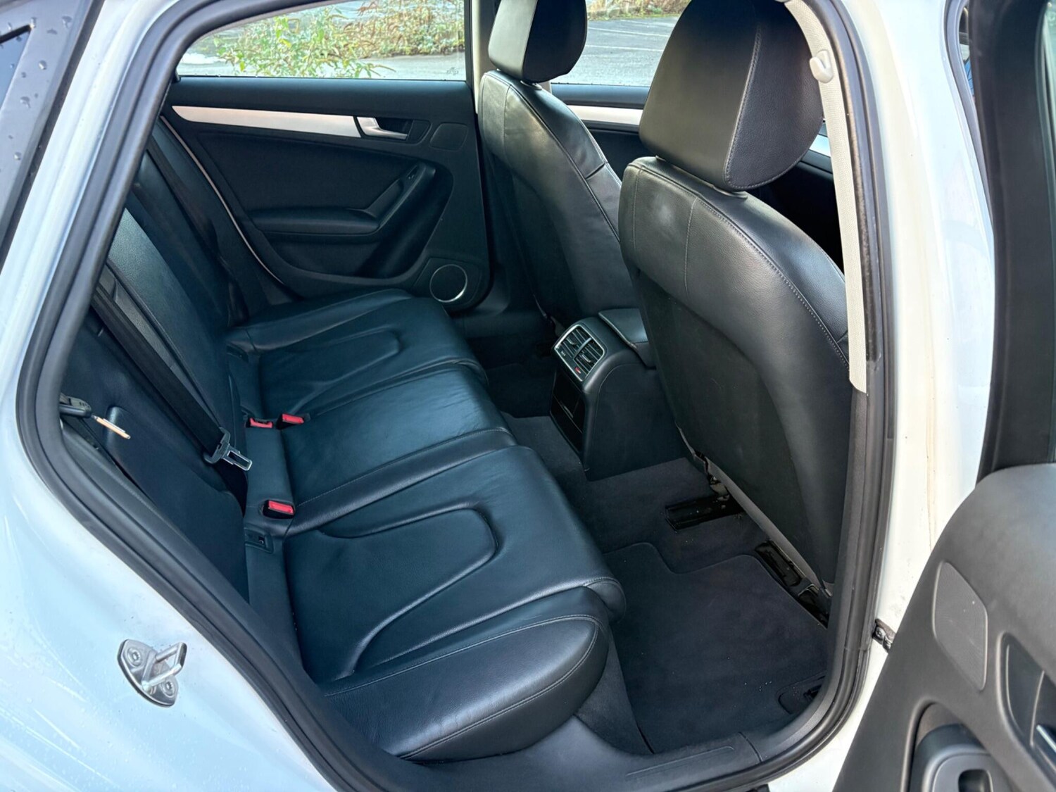 Used Audi A4 2011 for sale - 76976839: Photo 34