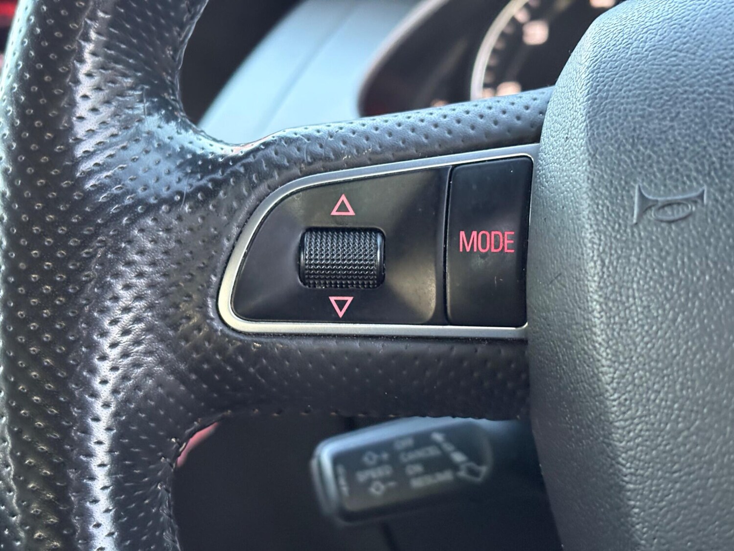 Used Audi A4 2011 for sale - 76976839: Photo 40