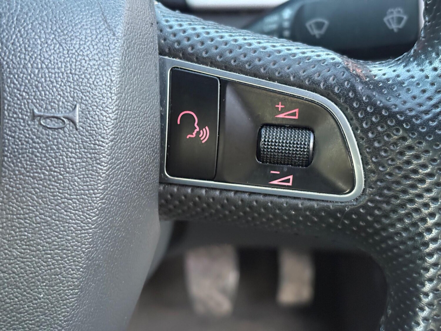 Used Audi A4 2011 for sale - 76976839: Photo 41