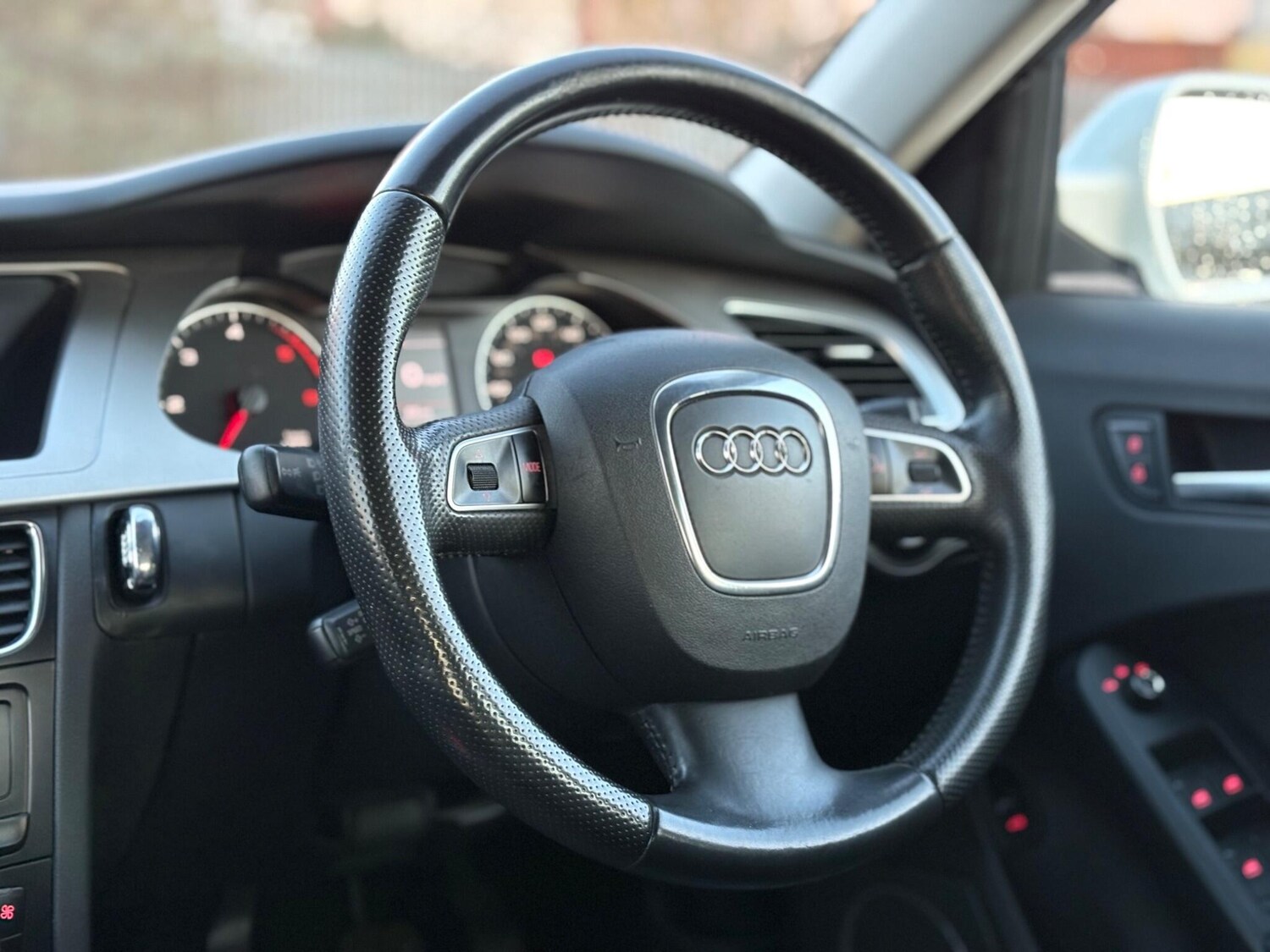 Used Audi A4 2011 for sale - 76976839: Photo 45