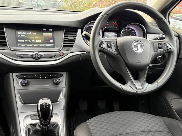Used Vauxhall Astra 2017 for sale - 76260399: Photo 16