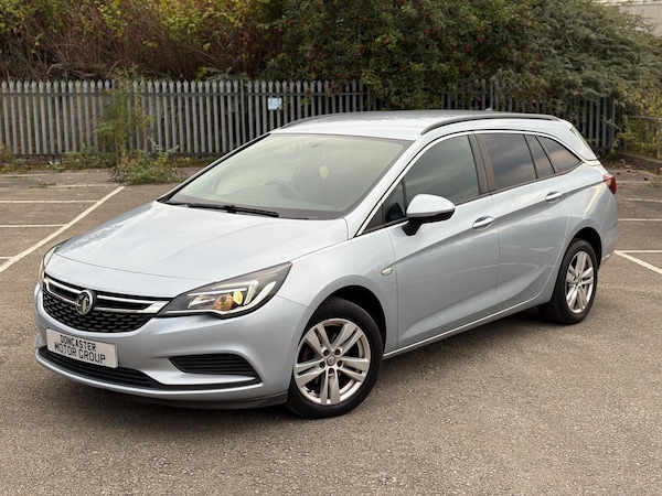 Used Vauxhall Astra 2017 for sale - 76260399: Photo 3