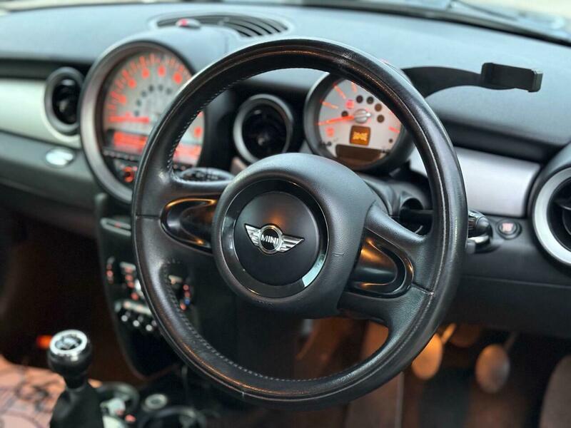 Used MINI Hatch 2011 for sale - 76839908: Photo 22