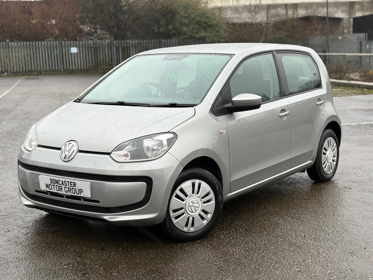 Used Volkswagen up! 2013 for sale - 77496877: Photo 3