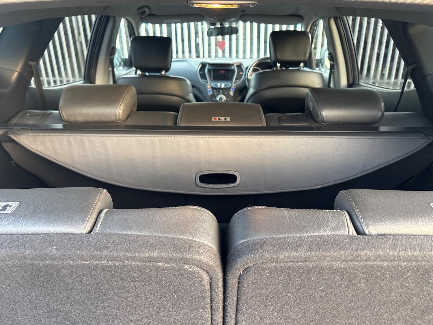 Used Hyundai Santa Fe 2015 for sale - 78203863: Photo 11