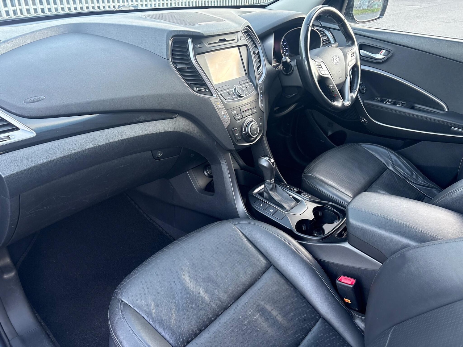 Used Hyundai Santa Fe 2015 for sale - 78203863: Photo 18