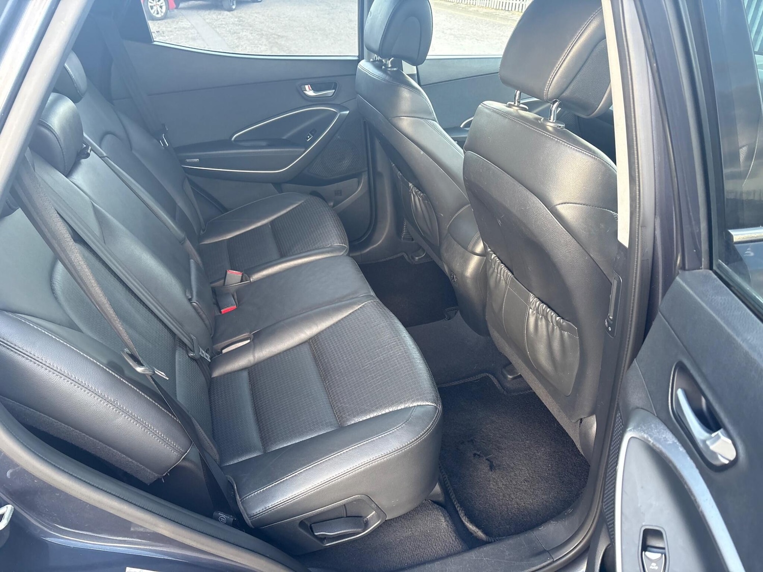 Used Hyundai Santa Fe 2015 for sale - 78203863: Photo 24