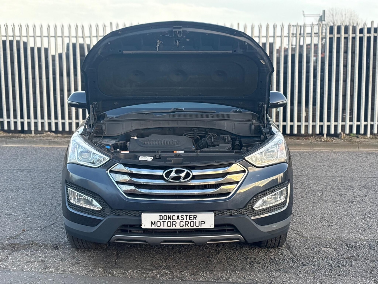 Used Hyundai Santa Fe 2015 for sale - 78203863: Photo 5