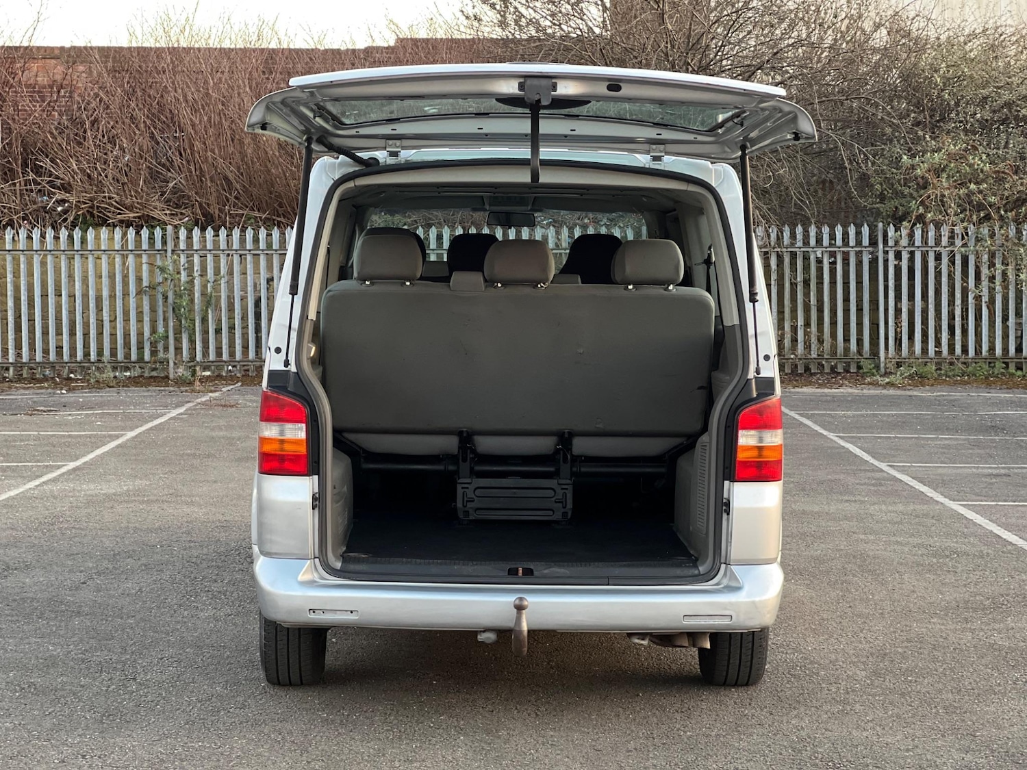 Used Volkswagen Transporter Shuttle 2009 for sale - 76260088: Photo 29