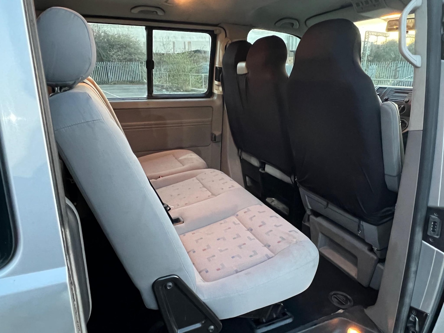 Used Volkswagen Transporter Shuttle 2009 for sale - 76260088: Photo 48