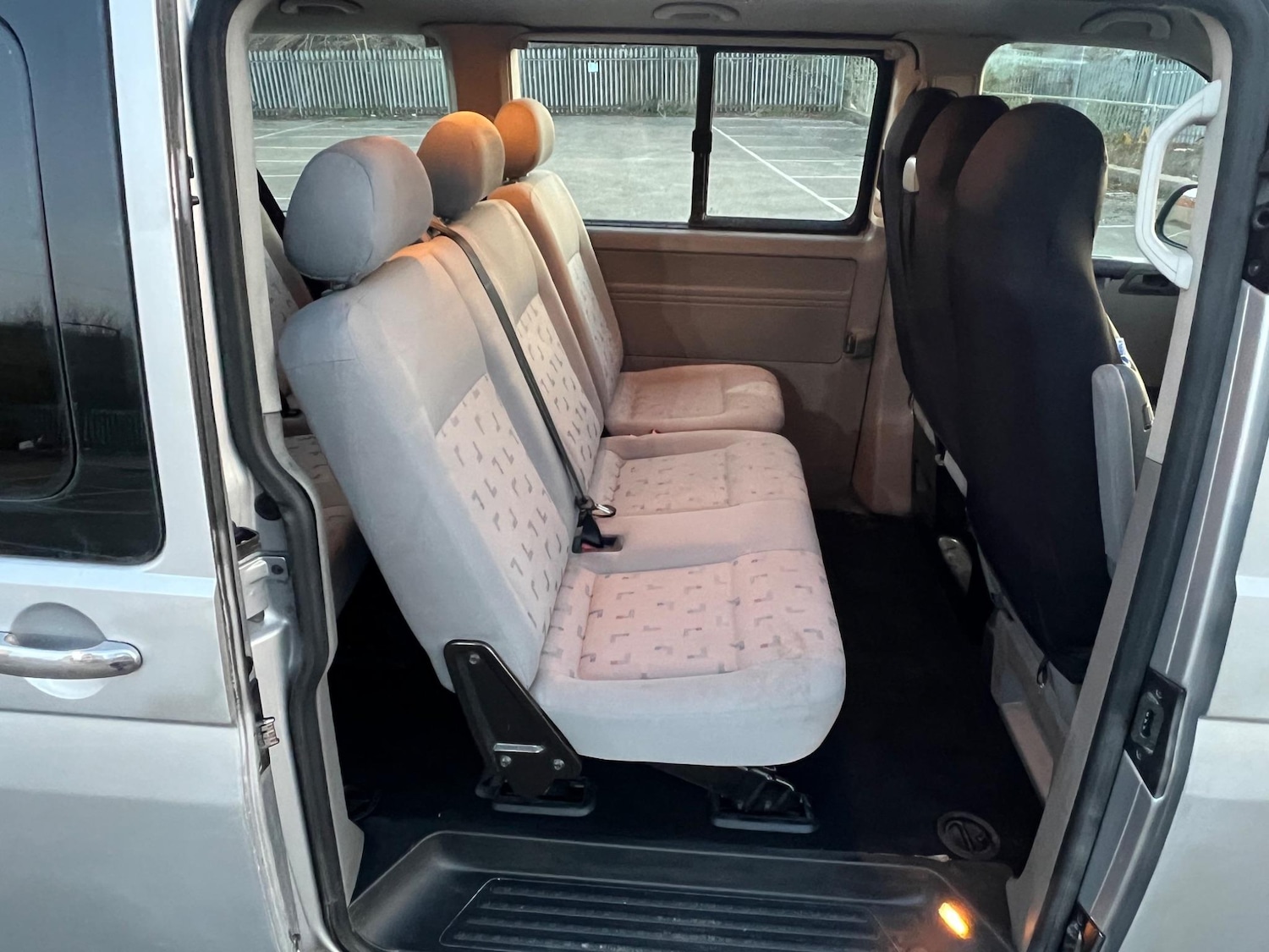 Used Volkswagen Transporter Shuttle 2009 for sale - 76260088: Photo 51