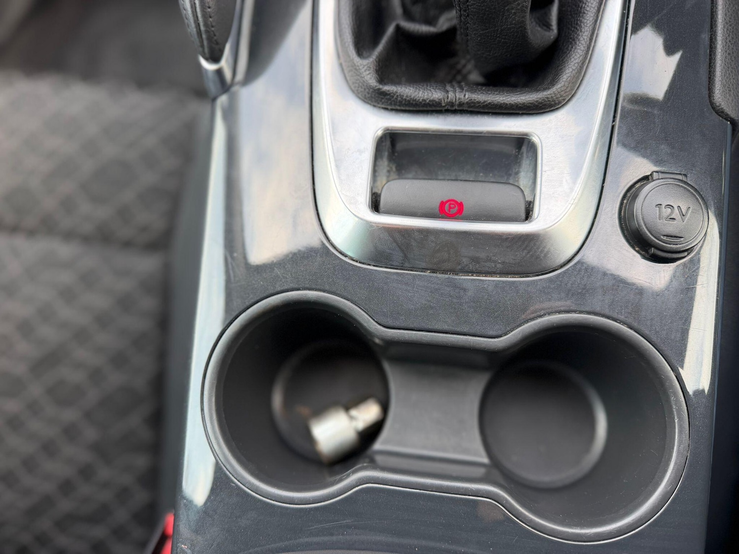 Used Peugeot 3008 2015 for sale - 77958384: Photo 14