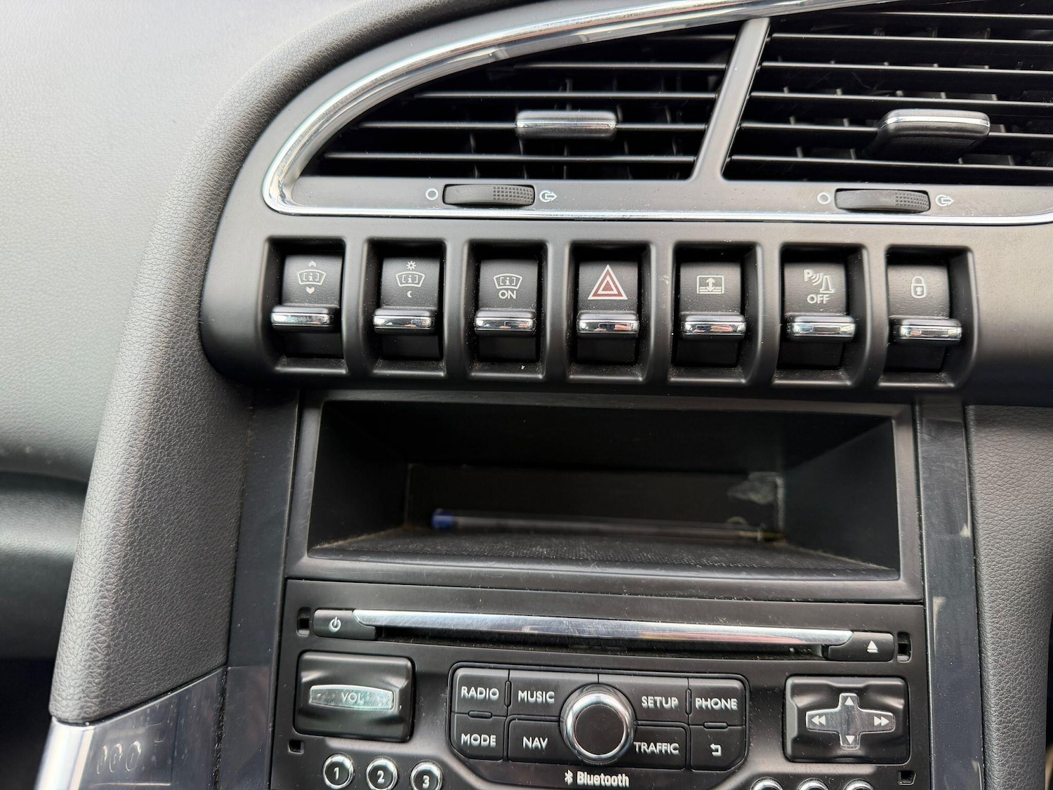 Used Peugeot 3008 2015 for sale - 77958384: Photo 15