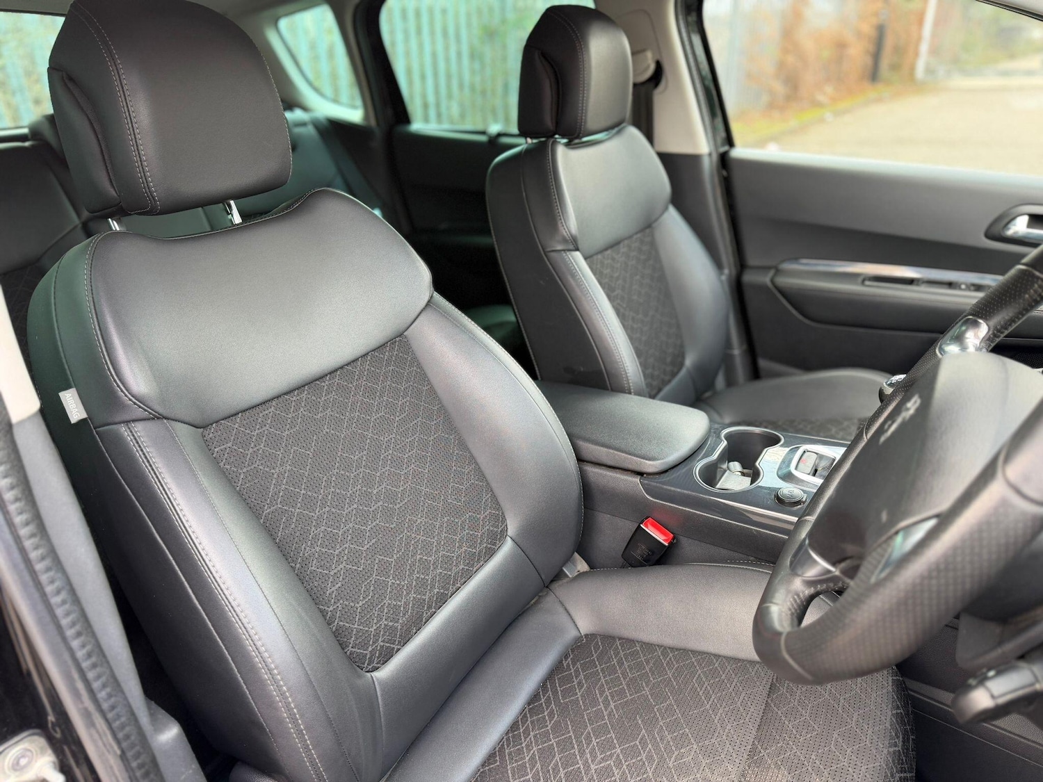 Used Peugeot 3008 2015 for sale - 77958384: Photo 8