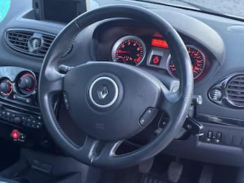 Used Renault Clio 2011 for sale - 79740622: Photo