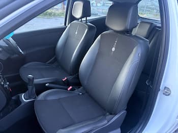 Used Renault Clio 2011 for sale - 79740622: Photo