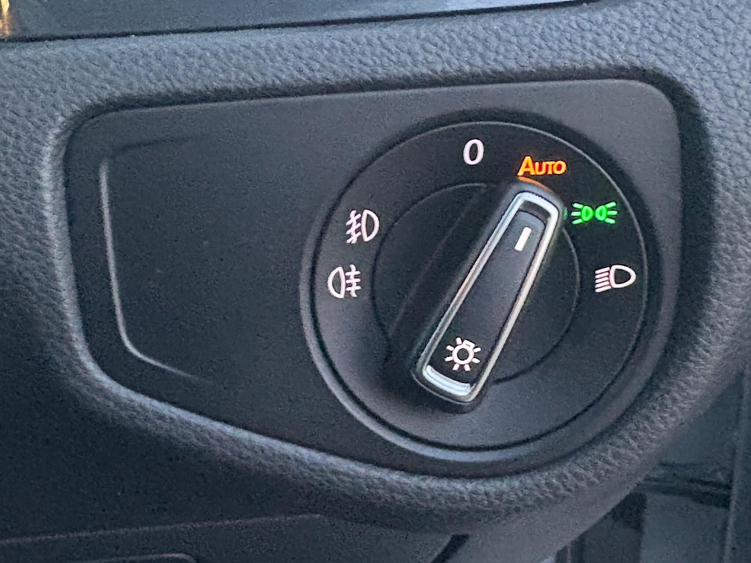 Used Volkswagen Golf 2019 for sale - 77109665: Photo 19