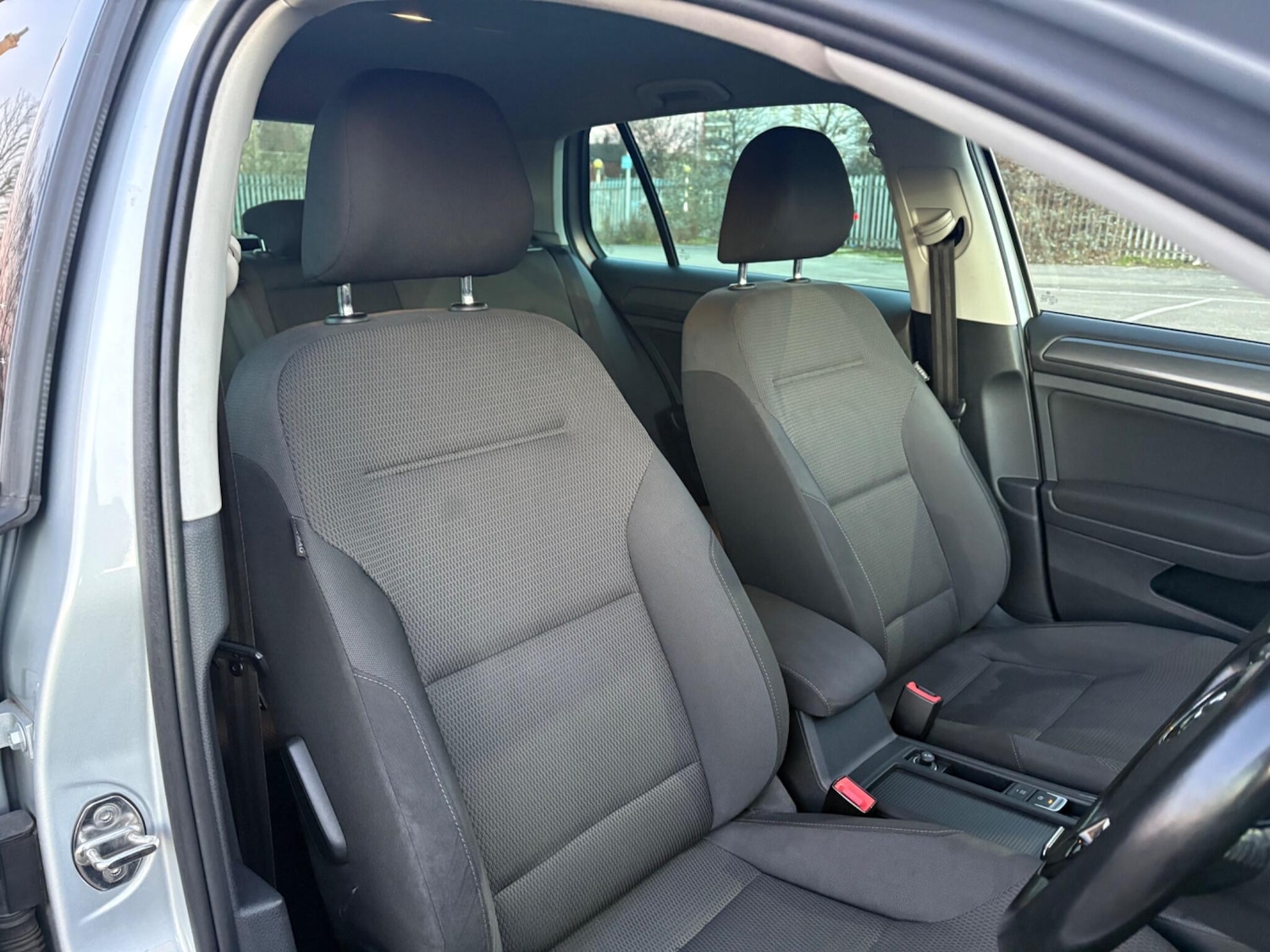 Used Volkswagen Golf 2019 for sale - 77109665: Photo 4