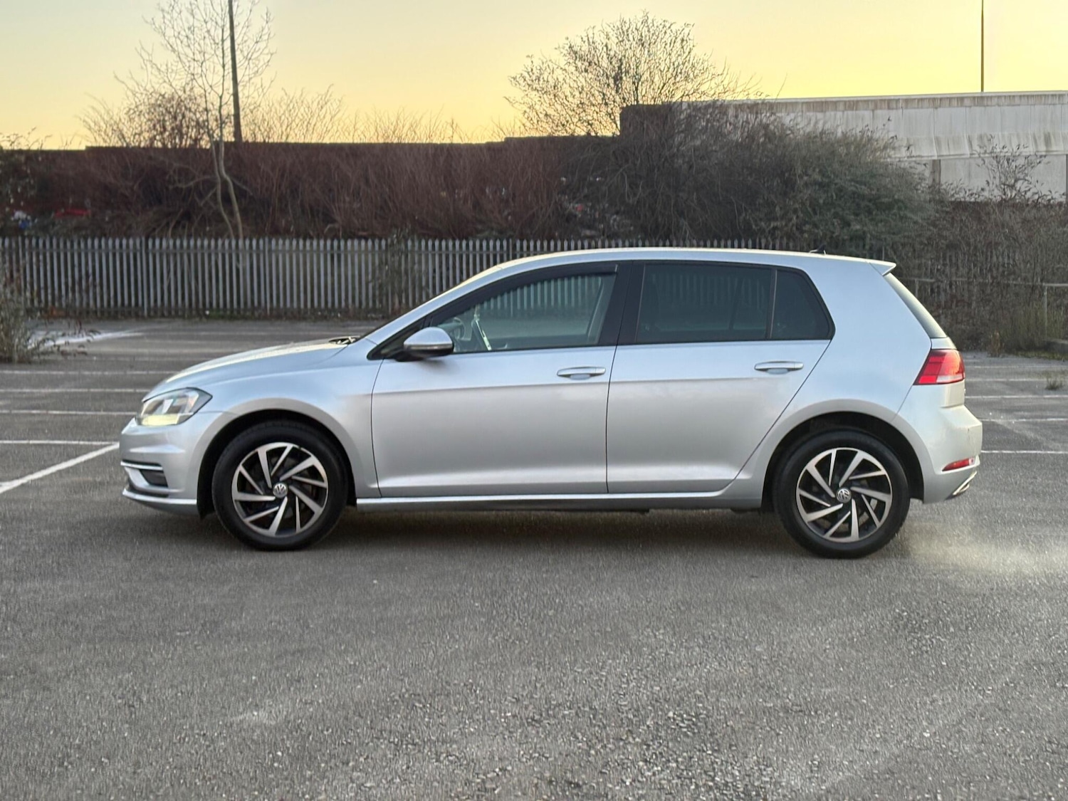 Used Volkswagen Golf 2019 for sale - 77109665: Photo 9