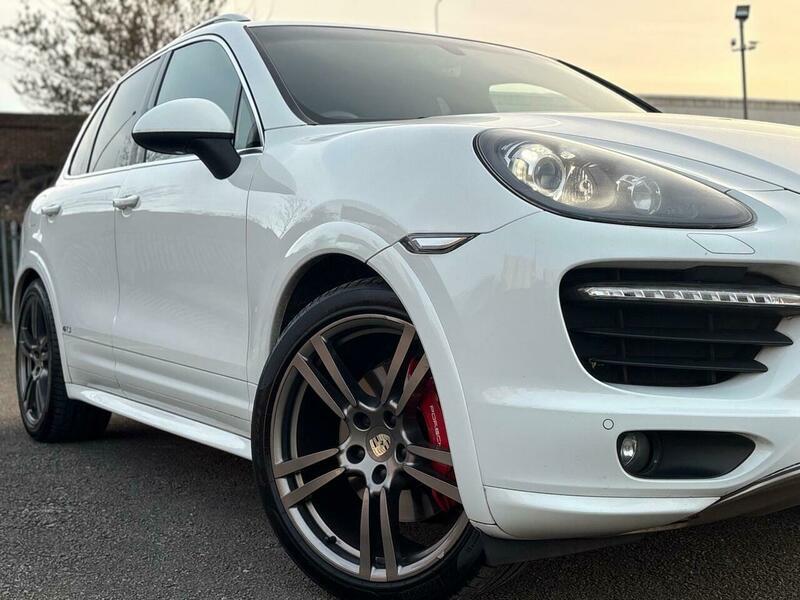 Used Porsche Cayenne for sale - 77957598: Photo 2