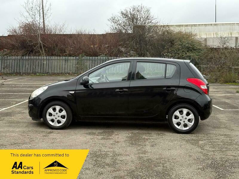 Used Hyundai i20 2010 for sale - 77479133: Photo 14