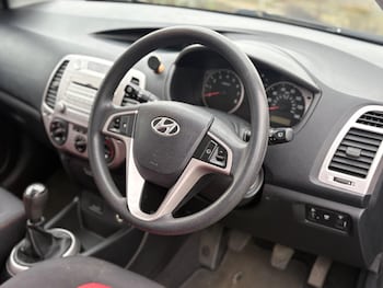 Used Hyundai i20 2010 for sale - 77479133: Photo