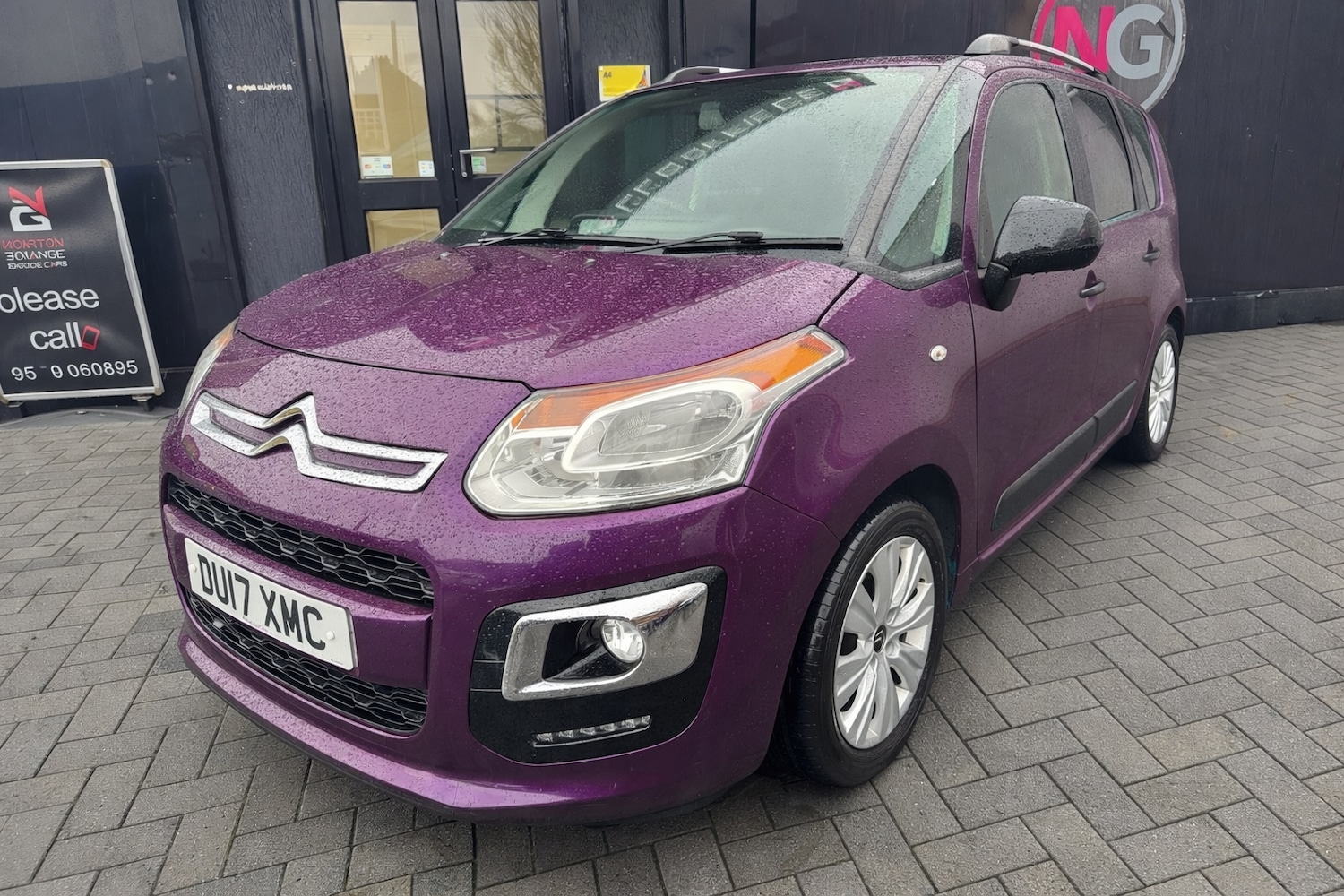 Used Citroen C3 Picasso 2017 for sale - 77337727: Photo 1