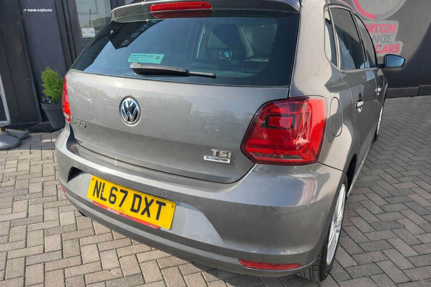 Used Volkswagen Polo 2017 for sale - 77790379: Photo 2