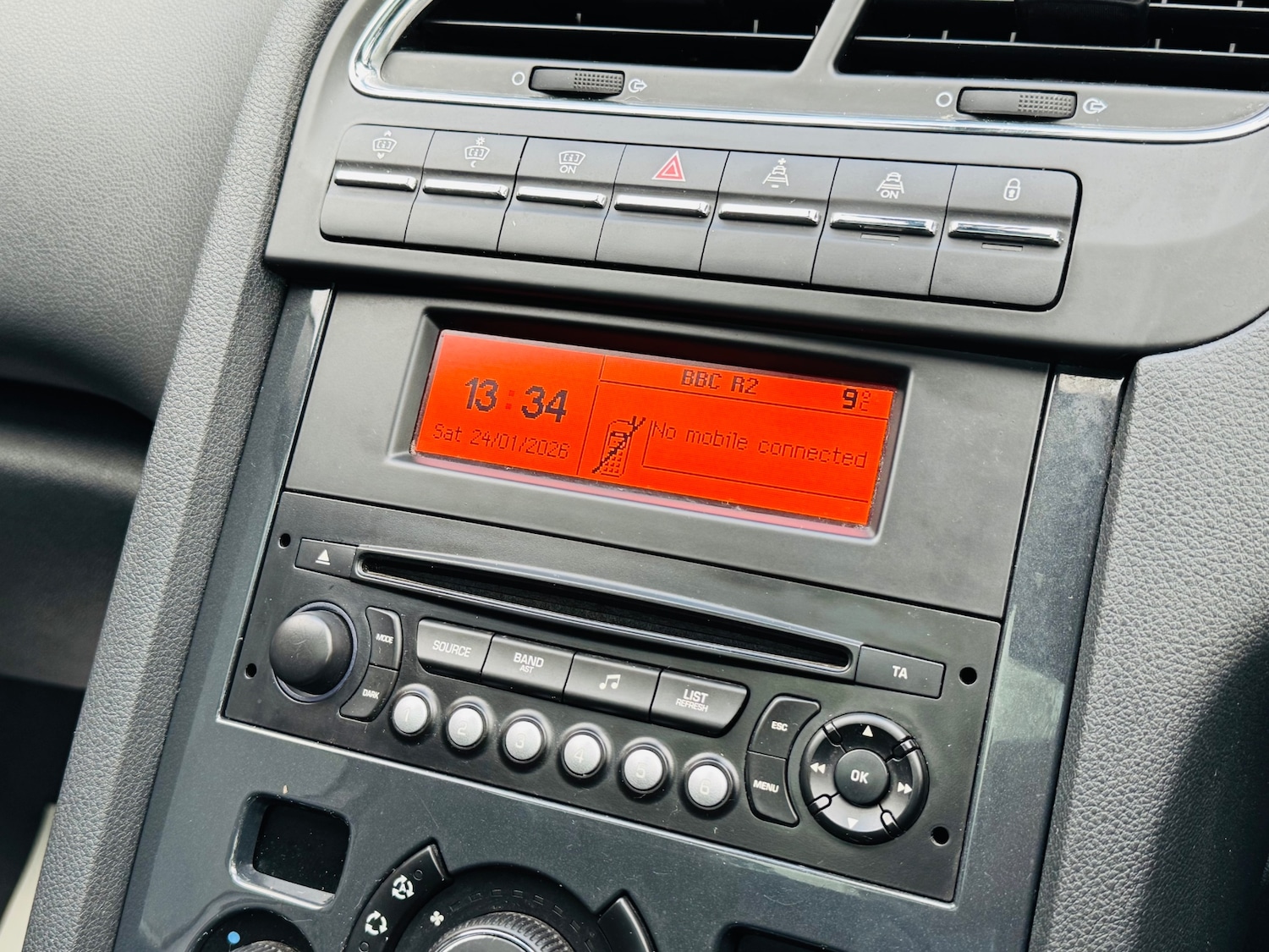 Used Peugeot 5008 2012 for sale - 77335632: Photo 13