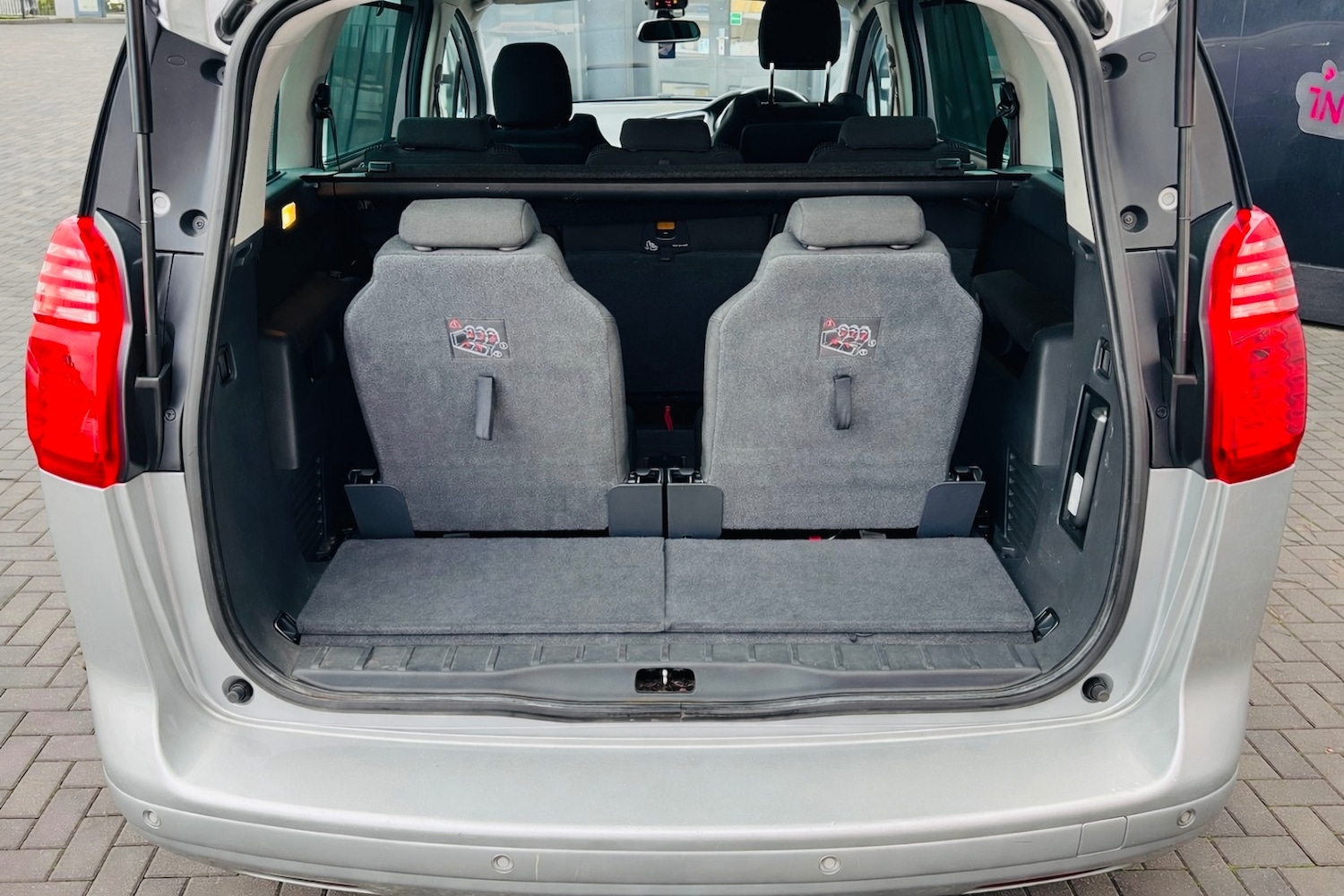 Used Peugeot 5008 2012 for sale - 77335632: Photo 15