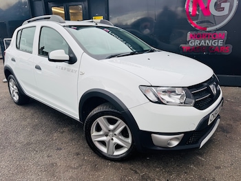 Used Dacia Sandero Stepway 2014 for sale - 76195904: Photo 4